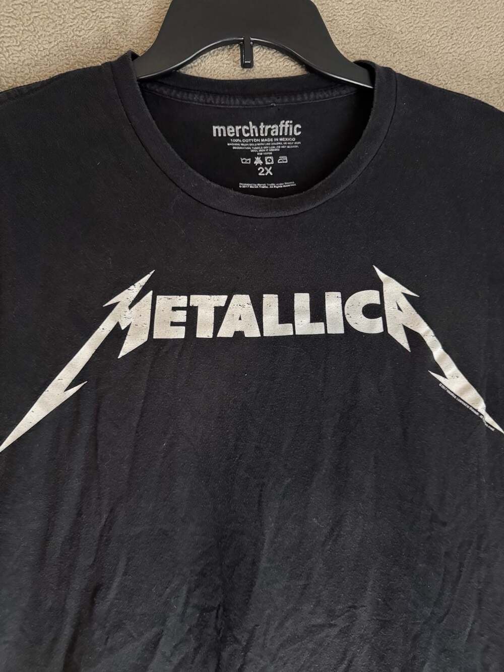 Metallica 2017 Classic Logo Graphic T-Shirt